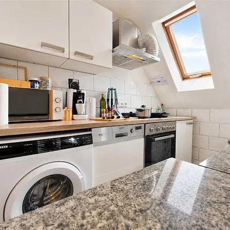 Dachterrasse Zentral Mit 3 Schlafzimmern Appartement